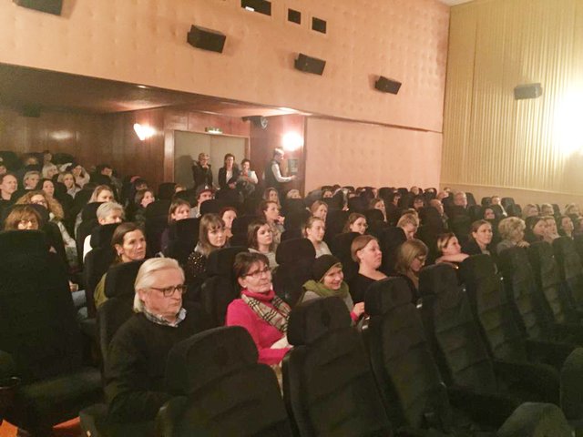 Knapp 80 Interessierte kamen zum Filmabend zum Thema "Das Prinzip Montessori" ins Millino Millstatt