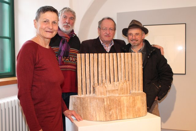 Künstler wie Johanna Tschabitscher, Peter Walchensteiner, Galerie-Sprecher Wilfried Kuss und Heinrich Untergantschnig wissen die Galerie zu schätzen