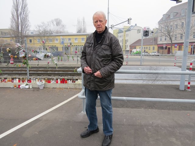 Hans Jörg Schimanek fordert für den Fußgängerübergang Brünner Straße mehr Sicherheit durch einen Tunnel.