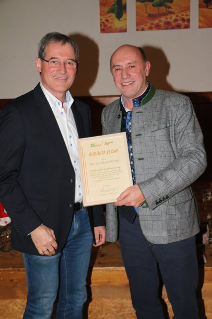 Erhielt ebenfalls eine Urkunde: Wilhelm Pacher (links)