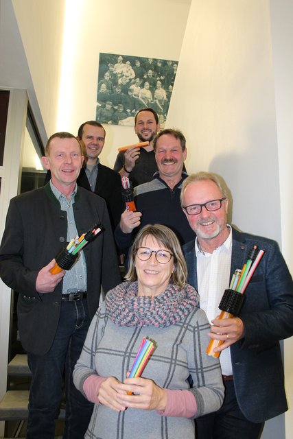 Vertreter der Gemeinden beim Projektstartschuss. | Foto: Foto: A. Höller