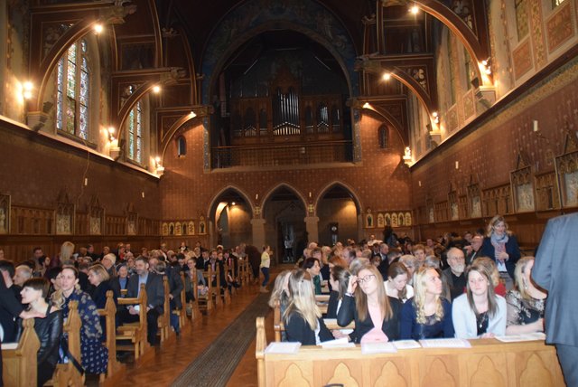 Die Klosterkirche platze fast aus den Nähten | Foto: Huber