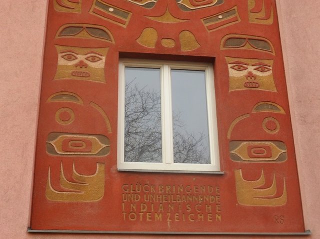 gestaltet von Roswitha Salem.