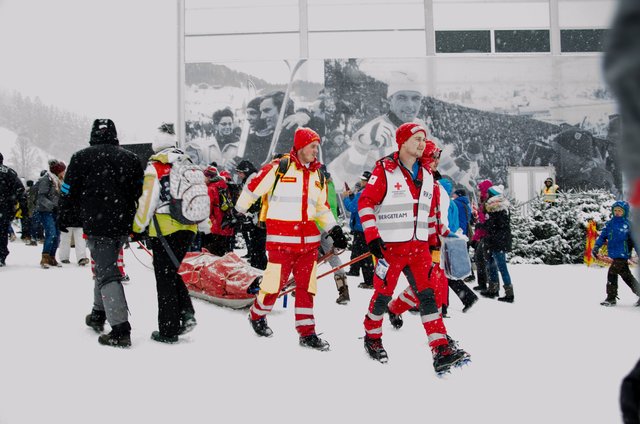 Die Einsatzkräfte waren rund um die Uhr im Einsatz.