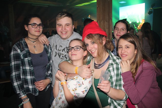 &lt;f&gt;Lustig ging es&lt;/f&gt; auch bei Lena Bäck, Andi Steinacher, Sabine Grassmann, Nadine Griesser, Barbara Reichl &amp; Anna Johann zur Sache.