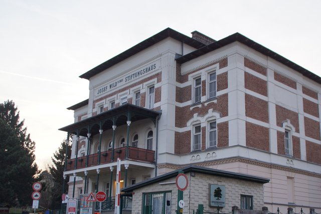 Ende März ziehen die letzten Flüchtlinge aus dem ehemaligen Geratriezentrum aus.  | Foto: Alois Fischer