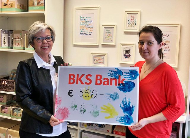 FPÖ-Gemeinderätin Ilse Jägerbauer treibt das Geld für den Erste-Hilfe-Kurs für Kinder selbst auf. | Foto: FPÖ 