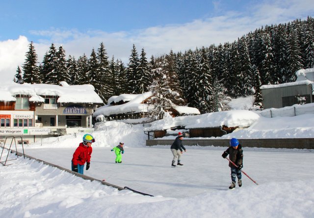 In Wagrain geht es beim Sportplatz rund. | Foto: Wagrain-Kleinarl Tourismus