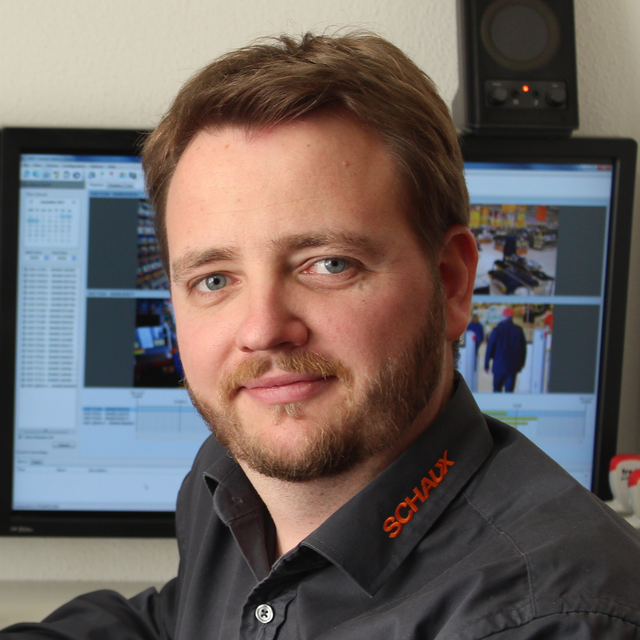 Geschäftsführer Martin Ecker setzt in seinem Unternehmen auf Regionalität, persönliche Betreuung und Kundennähe.  | Foto: SCHAUX eU