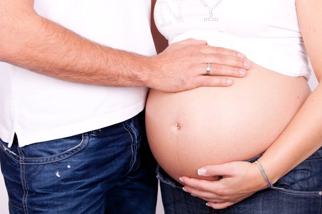 Am 1. Februar startet die zentrale Geburtenanmeldung für öffentliche Wiener Spitäler. Dadurch sollen werdende Mütter einfach einen Platz in einer ihrer Wunschkliniken finden. | Foto: JMG  / pixelio.de