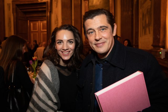 Schauspielerin Maddalena Hirschal mit Top-Model Werner Schreyer. | Foto: Belvedere Wien