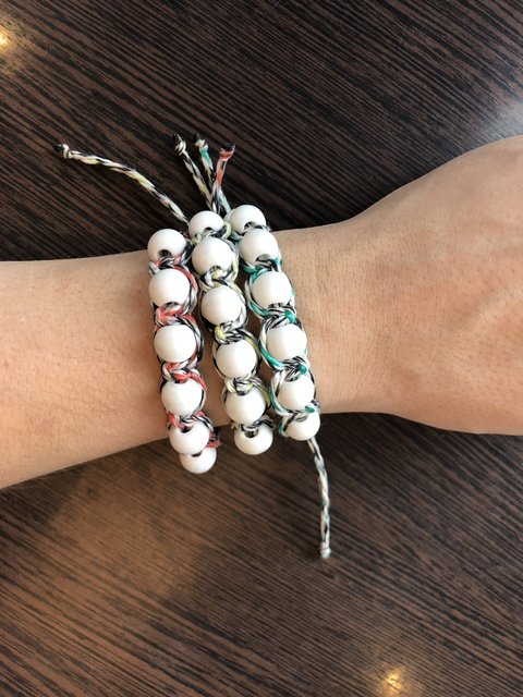 "Blue Globe" - Armbänder aus recyceltem Material