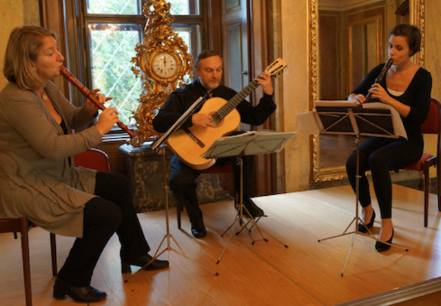 Elisabeth Markowetz, Blockflöten
Wolfgang Jungwirth, Gitarre
Michaela Vaught, Blockflöten