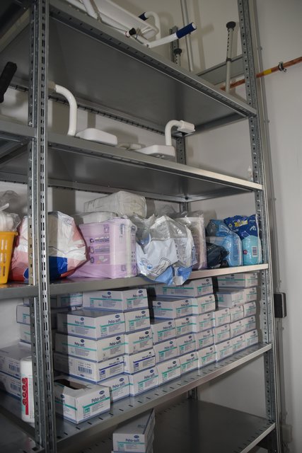 Die Lagerräume für das Sanitäts- und Pflegematerial.