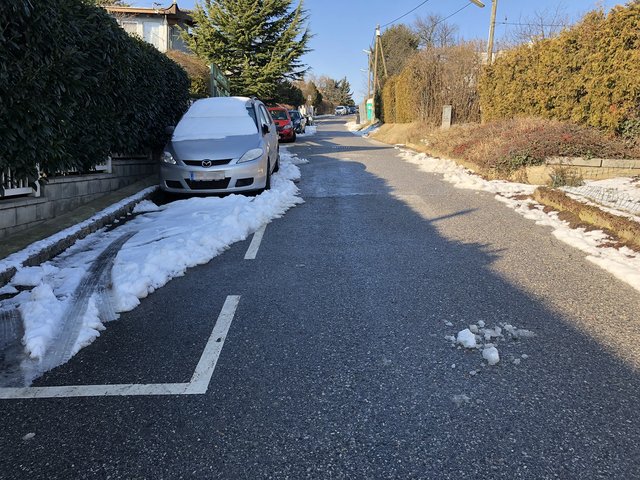 Kampf um jeden Zentimeter: Im Schönbrunner Graben sind Parkplätze rar. Immerhin sechs neue soll es bald geben. | Foto: Anja Gaugl