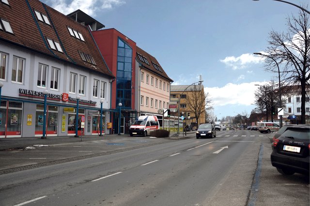 An der Ortsdurchfahrt Hartberg wird eine Ampeladaptierung vorgenommen. Außerdem entsteht eine Geh- und Radwegunterführung.