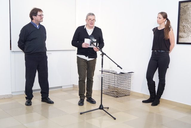 V.l.: Künstler Christoph Luckeneder, Georg Wilbertz und Künstlerin Katharina Acht. | Foto: bvoö