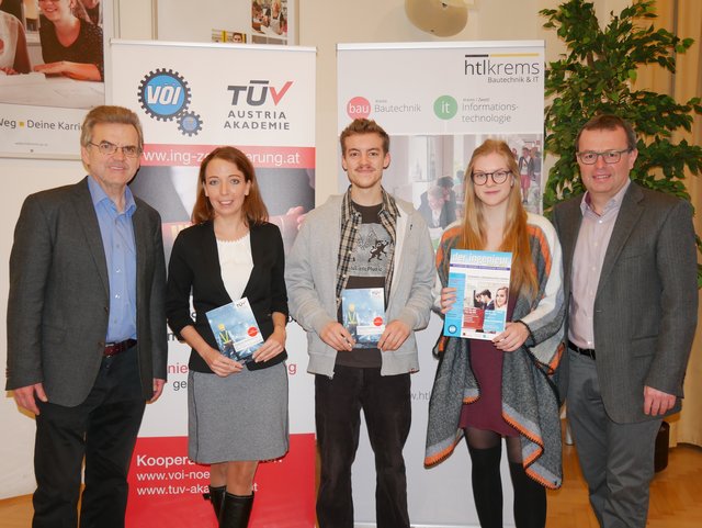Bmstr. Rudolf Steinkellner (VÖI), Sabine Riedl (TÜV), Schweighofer Bernd, Honeder Nadine und Direktor Andreas Prinz | Foto: privat
