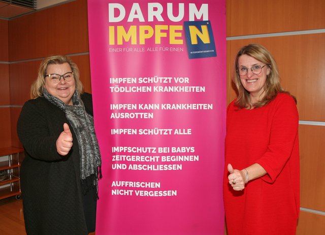 Dr. Irmgard Lechner und LR Ulrike Königsberger-Ludwig präsentieren die Schwerpunkte für die diesjährige Impf-Info-Kampagne in Niederösterreich | Foto: Anton Heinzl
