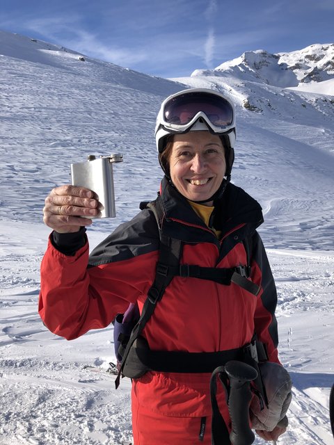 Prost! Aloisia schätzt die nette Truppe und das gemütliche Tempo. | Foto: Kainz