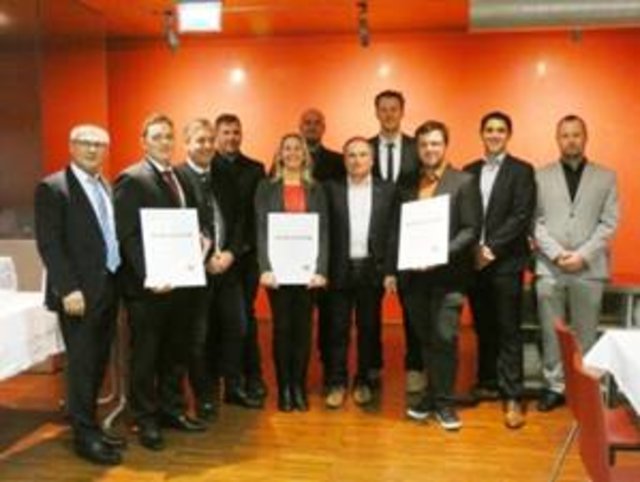 Landesinnungsmeister DI(FH) Gerhard Köppel, Ing. Stephan Balog, Ing. Heinrich Richter, Ing. Andrea Hahn, Bürgermeister Georg Dillhof, Albert Krutzler, Ing. Marco Pessnegger, Ing. Martin Ofenböck,  Ing. Bernhard Berl, DI Daniel Neubauer, Ing. Florian Stuparits

 | Foto: Foto: WK