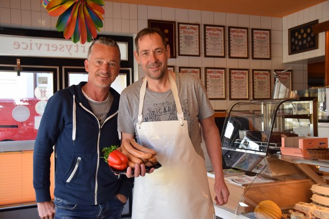 Fie "Erfinder" der Mullerwurst: Christian Hölbling (ehem. Muller-Obmann) und Metzger Klaus Brindlinger.