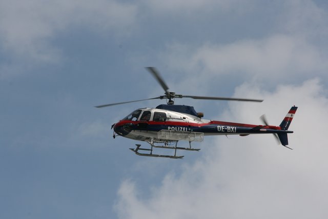 In einem Nordwest-Hang ging auf dem Weg in Richtung Sperauerkopf in Sportgastein eine Schneebrett-Lawine ab. Drei Wintersportler wurden mittels Seilbergung geborgen. | Foto: BBL