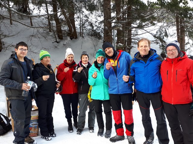Beste Stimmung beim Mühlbachler Gemeinde-Rodel- und Hornschlittenrennen. | Foto: Privat