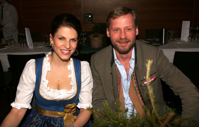 Staatssekretärin Karoline Edtstadler und Landesjägermeister Max Mayr Melnhof.