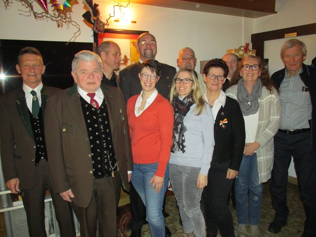 Der Vorstand mit Freunden