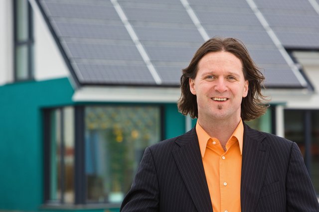 Leukefeld begann seine Karriere mit einer Lehre als Instandhaltungstechniker. Heute ist er als Energie- und Zukunftsforscher ein gefragter Redner. | Foto: Peter Burkhard