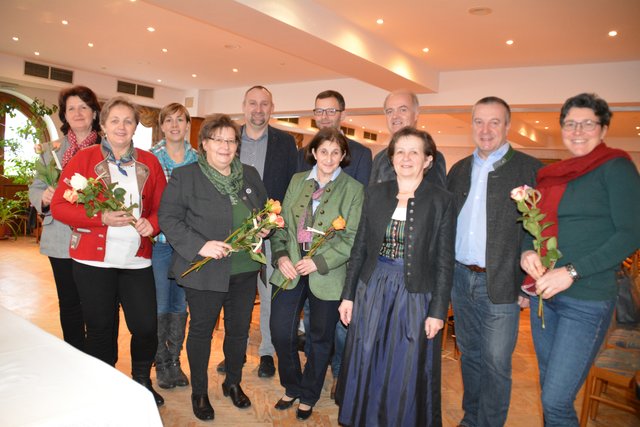 Anneliese Marchsteiner, Aloisia Wandl, Birgit Thaler, Manuela Huber. Markus Wandl, Martin Spitaler, Viktoria Opelka, Martin Bruckner, Anna Prinz, Franz Schäfer und Karin Kainz beim Tag der Bäuerin des Abschnittes Weitra.