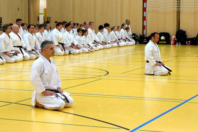 Alessandro Cardinale (li.) und Silvio Campari leiteten einen Karate-Lehrgang in Kematen, der bei den TeilnehmerInnen Begeisterung auslöste.