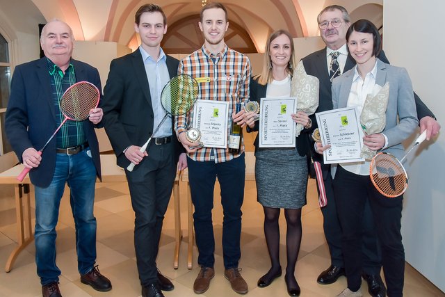 Helmut Schäfer, Otto Rezac, Dominik Stipsits, Reka Sarosi, Ferdinand Rubel und Bianca Schiester (von links) bei der Sportlerehrung in der Sala Terrena. | Foto: Kraus