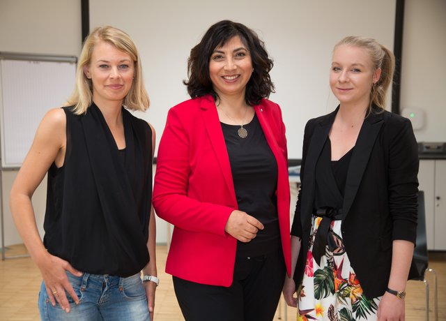 Durch die Hintertür wird von Schwarz-Blau auf Bundesebene versucht, das Selbstbestimmungsrecht von Frauen anzugreifen und Schwangerschaftsabbrüche zum Thema zu machen, so NRin Selma Yildirim, Stv.in LA Elisabeth Fleischanderl und Frauenstadträtin Elisabeth Mayr.   | Foto: SPÖ Tirol