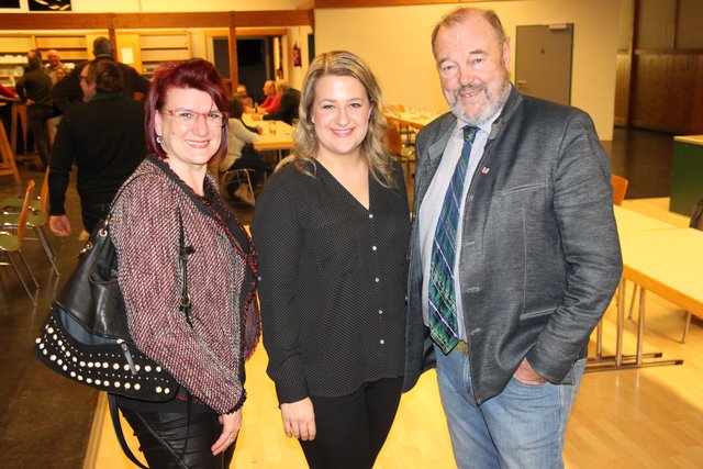 Hermelinde Saurer, Beatrice Saurer, Walter Eichmann als politische Gäste