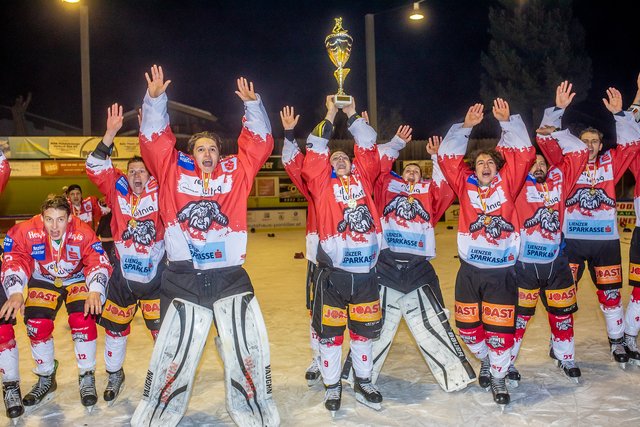 Die Lienzer Eislöwen konnten sich im zweiten Finalspiel den Meistertitel der AHC Division 2 sichern. | Foto: Brunner Images