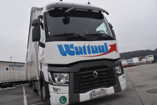 Sicher unterwegs: Das Unternehmen Wattaul versucht seine Lastkraftwagen immer auf dem neuesten Stand zu halten.