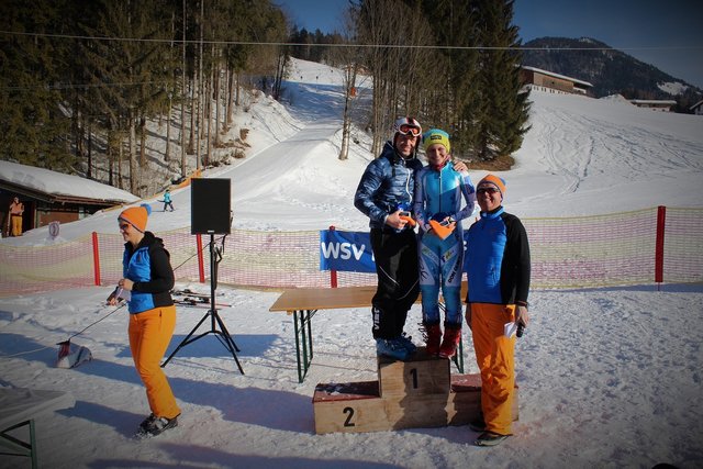 Florian Schluifer (Mastermind in Sachen Stein, Glas und Skilift), Sarah Schratzberger (Schülerin und Skifahrerin aus Leidenschaft) und WSV Obmann Sepp Bichler