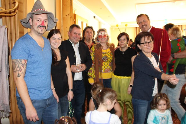  GGR David Diabl, Jennifer Gruber, Bürgermeister Bernhard Karnthaler, Alfred Koglbauer, Petra Rapf, Bianca Dachler, Bürgermeister Günter Wolf, Magdalena Müllner. | Foto: Gemeinde Lanzenkirchen