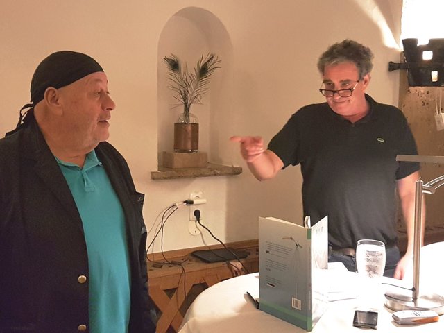 Karikaturist REINI BUCHACHER & Kabarettist JÜRGEN PREUSSER in Ranshofen