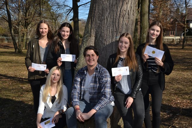 Regisseur Robin Zapfel ist stolz auf die nominierten Jungschauspielerinnen.