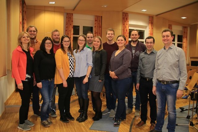 v.l.n.r.: Bekleidungsarchivarin Conny Hieglsberger, Notenarchivar Daniel Horninger, Organisationsreferentin-Stv. Manuela Fuchshuber, Stabführer-Stv. Bernhard Kirchberger, Kassierin Barbara Lehner, Organisationsreferentin-Stv. Elisabeth Huemer, Organisationsreferent Andreas Kroißböck, Kapellmeisterin Kathrin Ammerstorfer, Jugendreferent Thomas Mühringer, Obfrau Andrea Horninger, Stabführer und Schriftführer Daniel Raab, Schriftführer-Stellvertreter Johannes Lehner und Obmann Roman Harrer | Foto: Daniel Raab, Musikverein Kematen