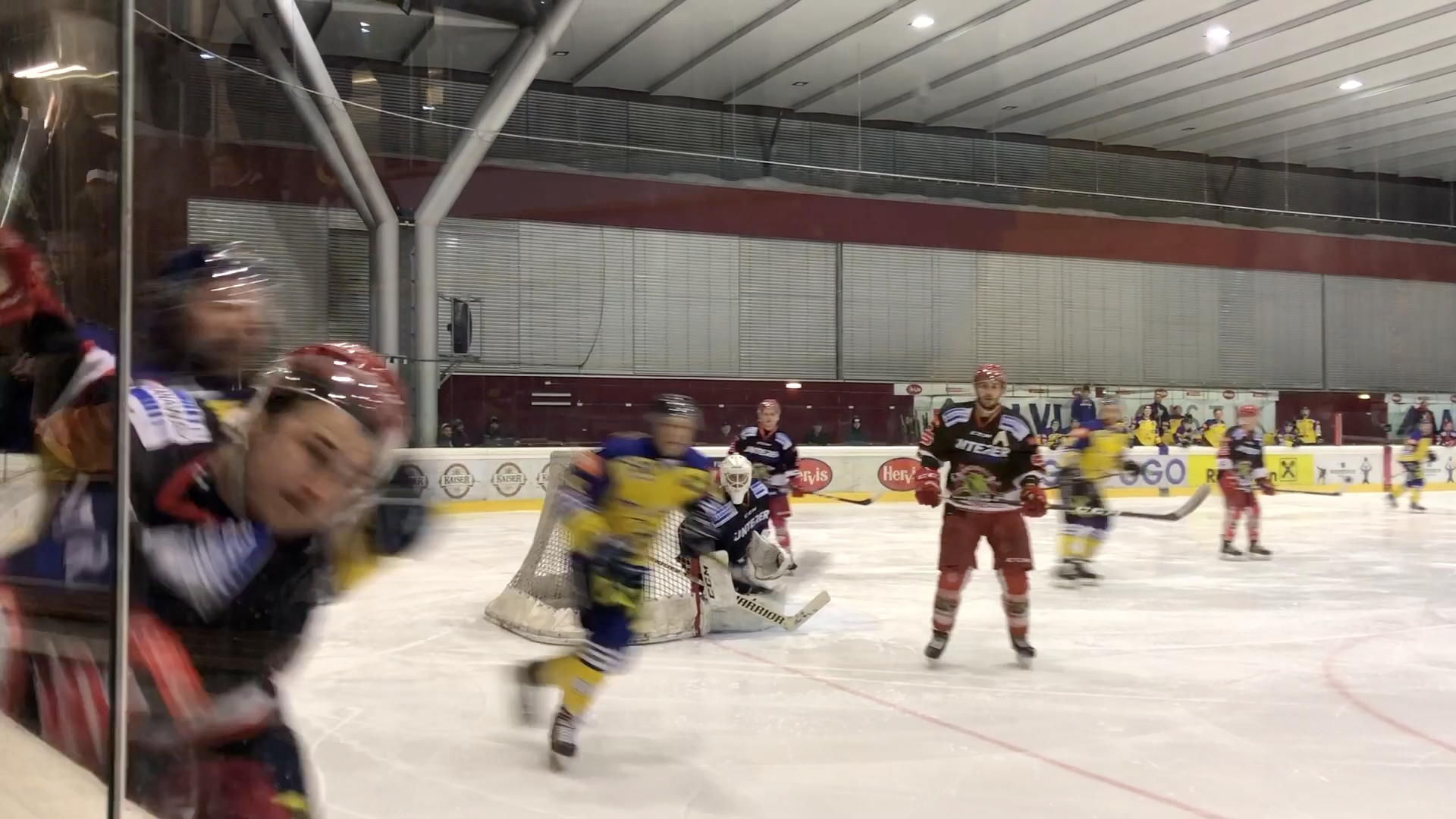 Packendes Spiel 4 im Halbfinal-Play-Off zwischen dem HC Kufstein und dem EHC Kundl in der Festungsstadt.