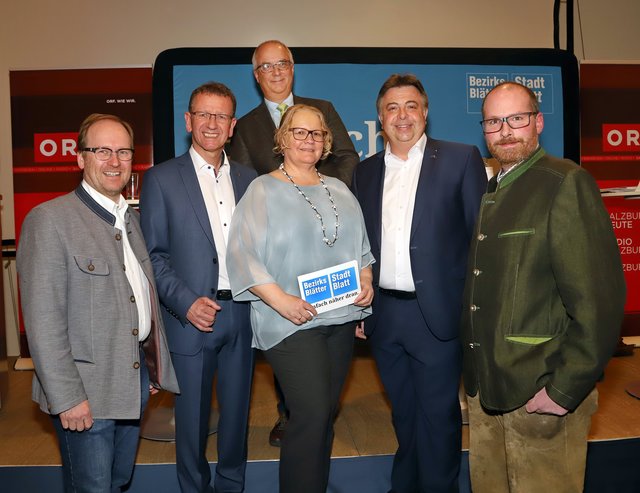 Von links: Werner Hörl (GRÜBL), Andreas Wimmreuter (SPÖ), Karl Kern (Moderator ORF Salzburg), Christa Nothdurfter (Moderatorin BB Pinzgau), Peter Padourek (ÖVP) und Udo Voglreiter (FPS)
