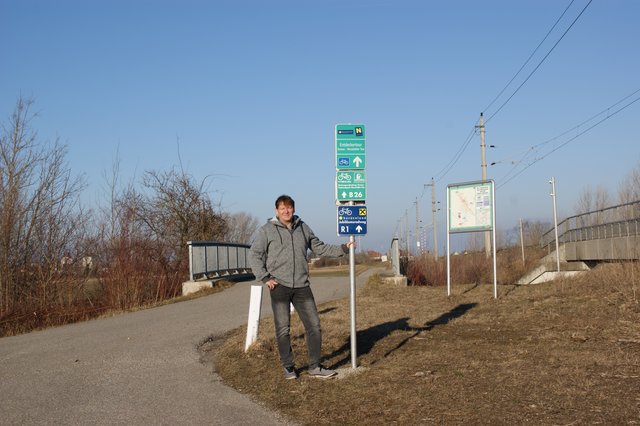 Robert Horvath am Jubiläumsradweg, welcher von Sportlern wie ihm sehr oft genutzt wird.