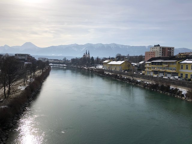 Illegale Fäkalentsorgung in die Drau? Ist bei uns nicht möglich, bestätigt Nageler Schifffahrt. In Kärnten gibt es strenge Reglementierungen
