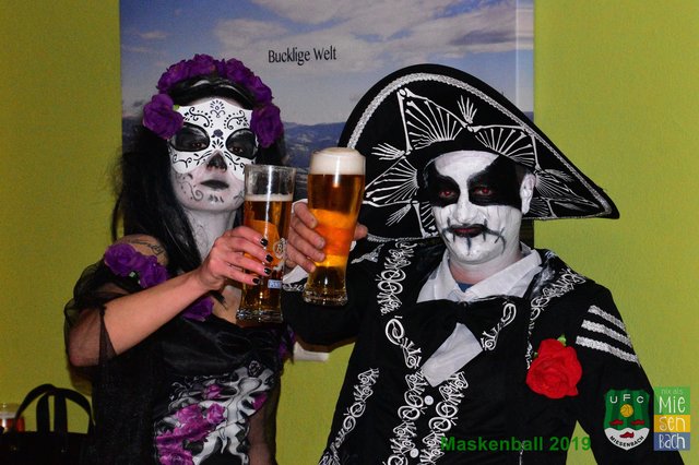 Tag der Toden mit an Bier....