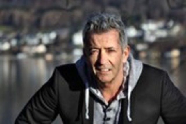 Claus Markus singt gemeinsam mit dem Porcia Kinderchor | Foto: kk