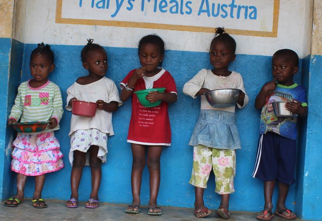 Eine warme Mahlzeit zur Stärkung. | Foto: Mary’s Meals